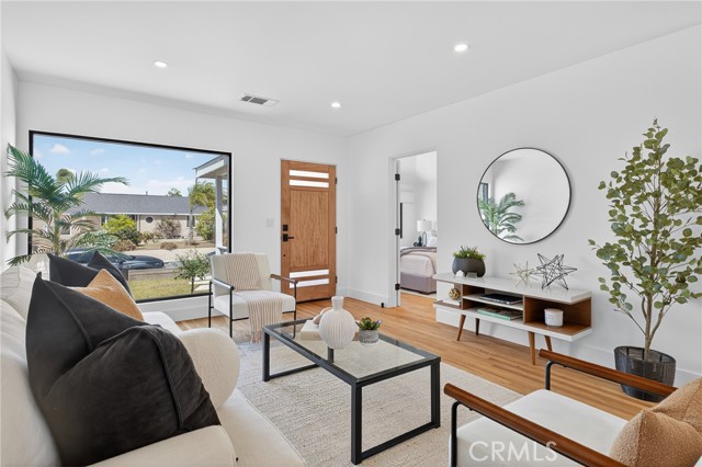 MLS #SB25225295 image #9