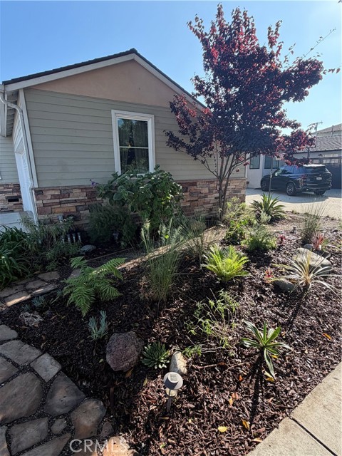 MLS #SB25225567 img 2