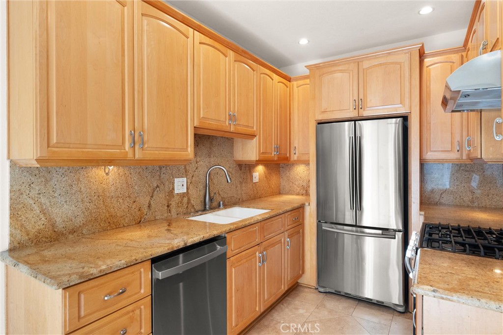 MLS #SB25225879 image #9