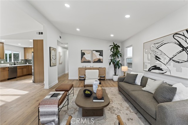 MLS #SB25225985 image #9