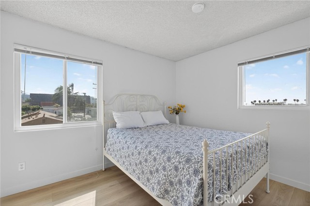 MLS #SB25226186 image #4