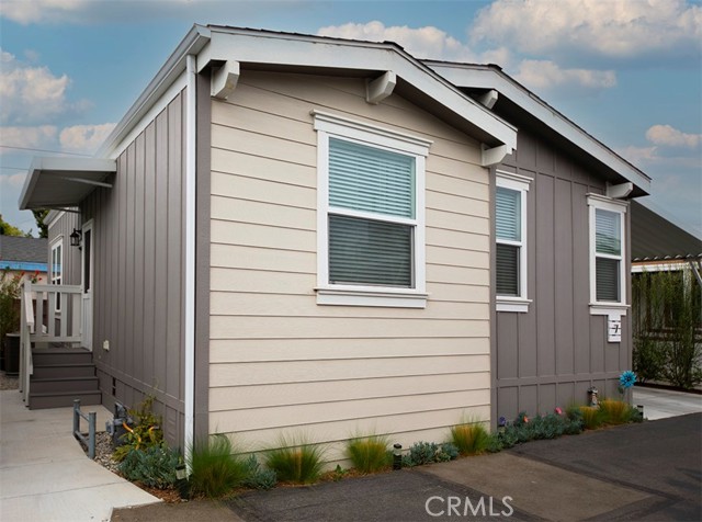 MLS #SB25227510 image #0