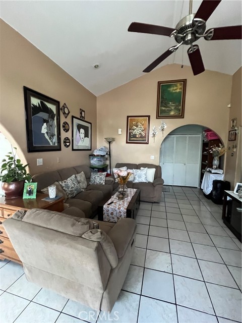 MLS #SB25227934 image #3