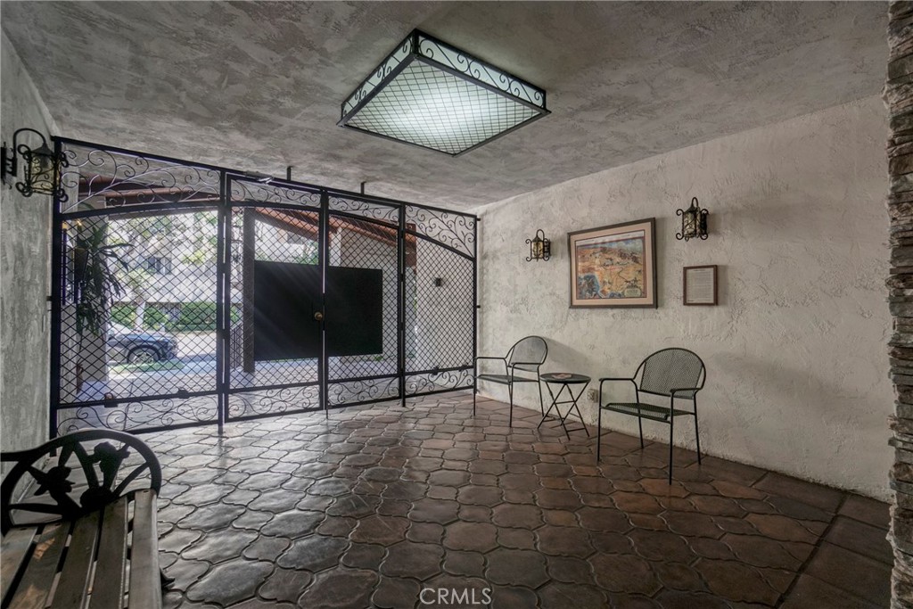 MLS #SB25228228 image #6