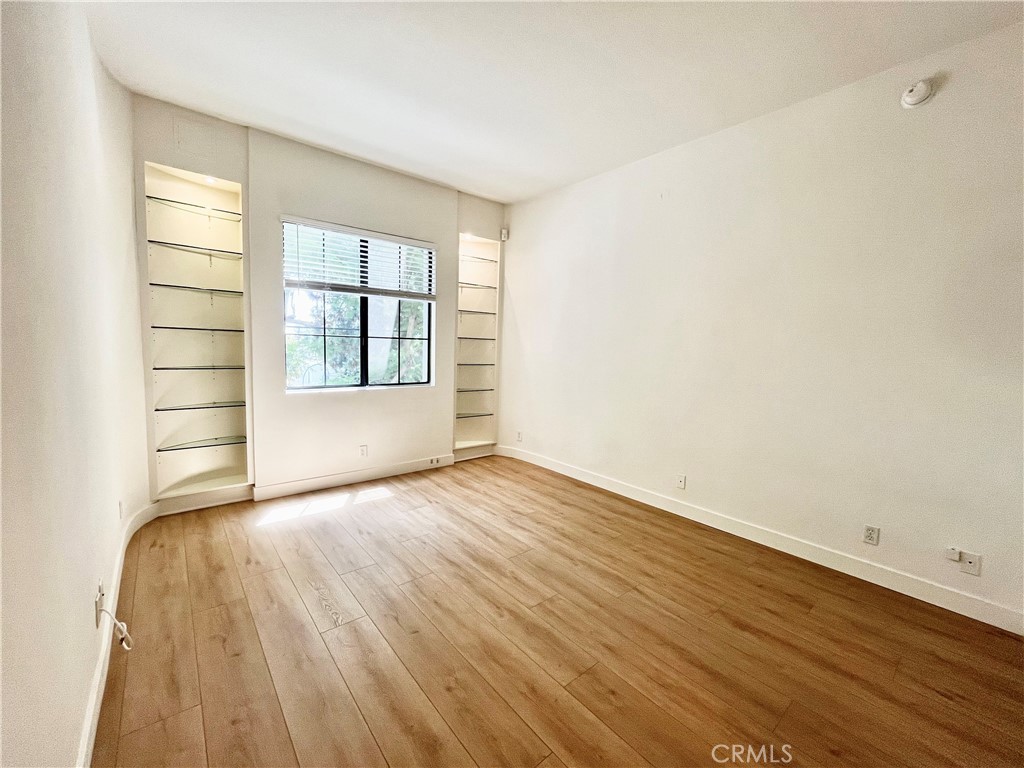 MLS #SB25228301 image #8