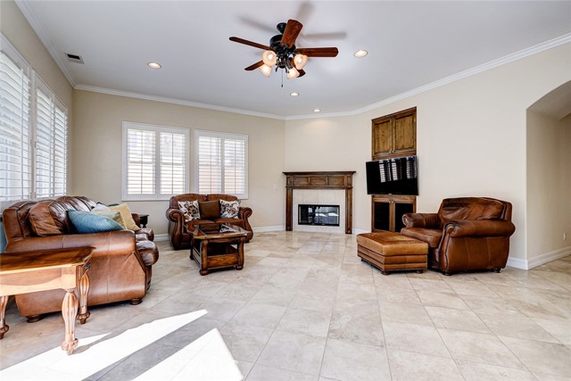 MLS #SB25228445 image #14