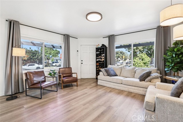 MLS #SB25228766 image #1