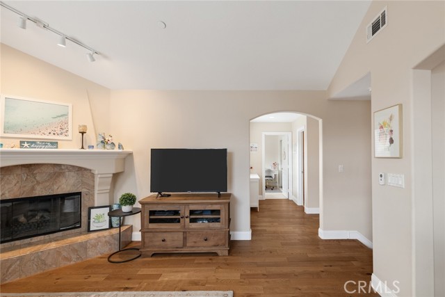 MLS #SB25228997 image #22