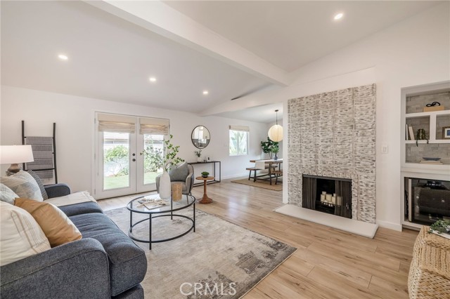 MLS #SB25229304 image #1