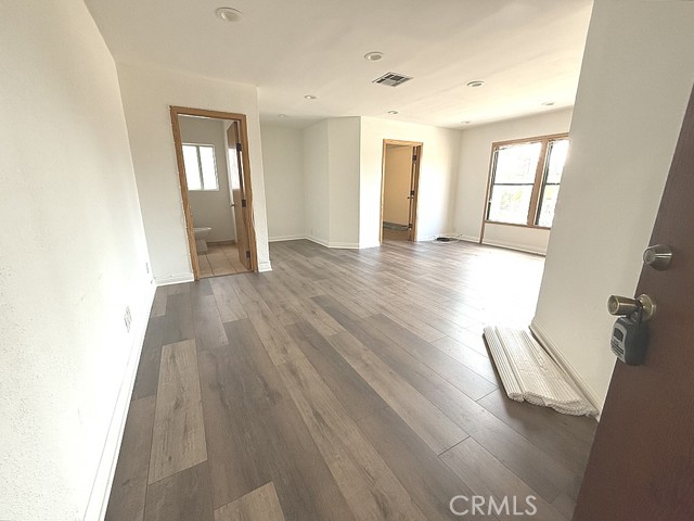 MLS #SB25229421 image #9