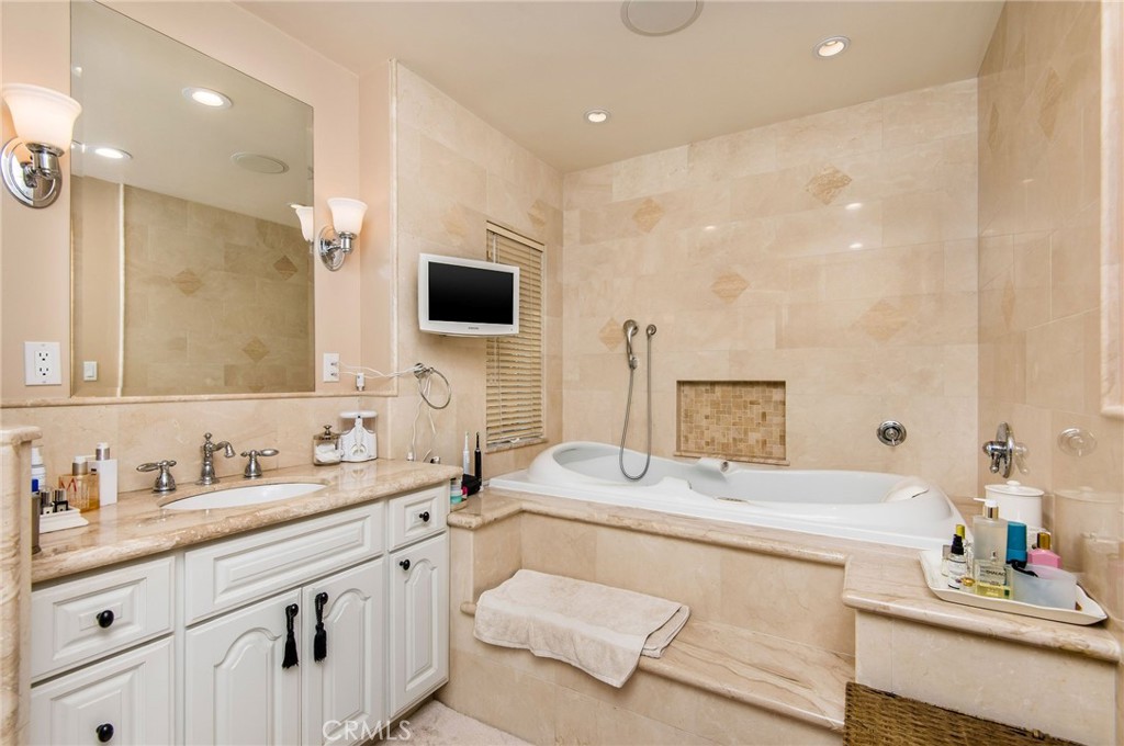 MLS #SB25229708 image #38