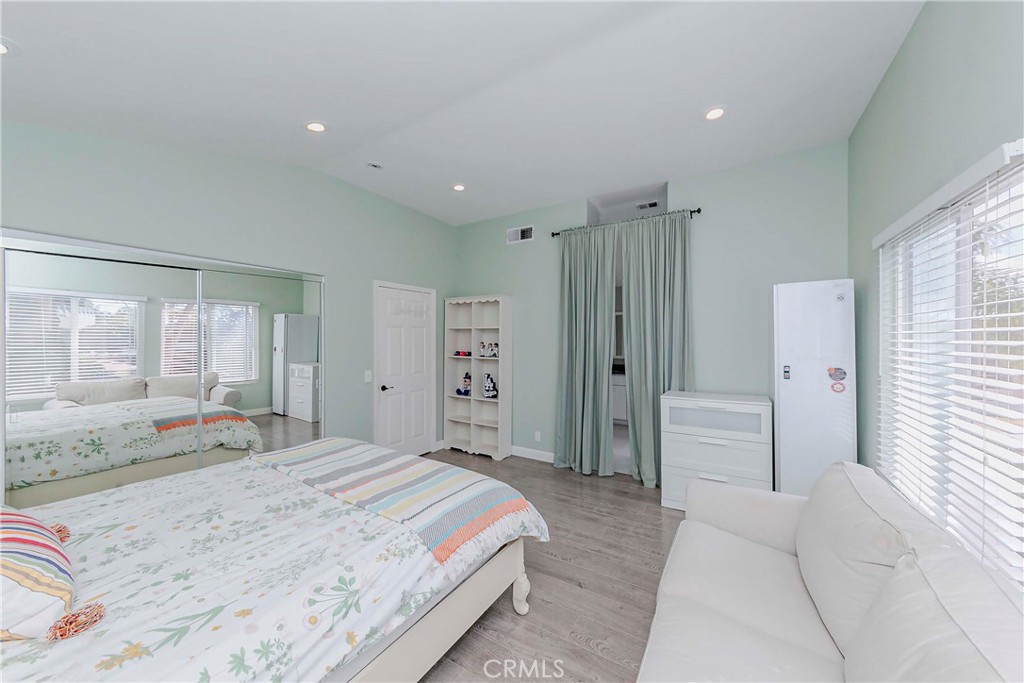 MLS #SB25231003 image #30