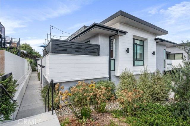 MLS #SB25232371 image #2