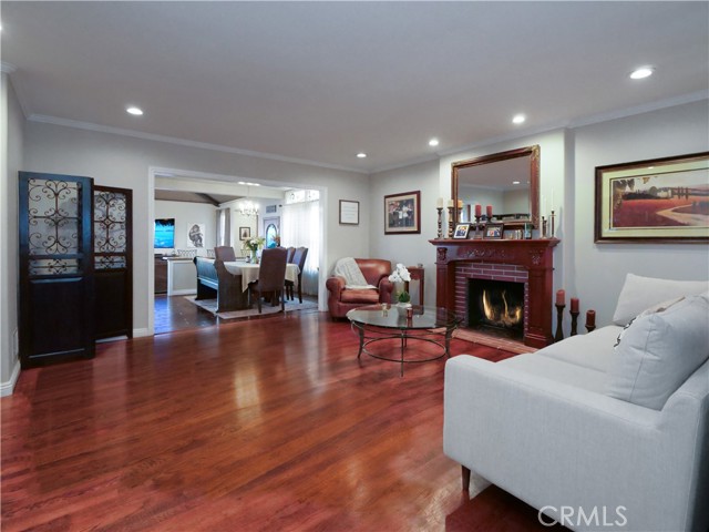 MLS #SB25233063 image #5