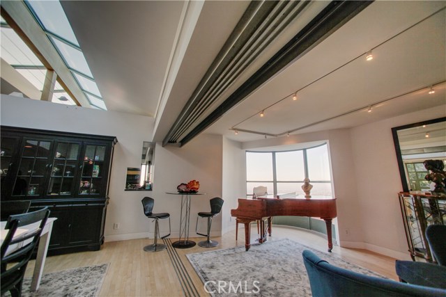 MLS #SB25234927 image #8