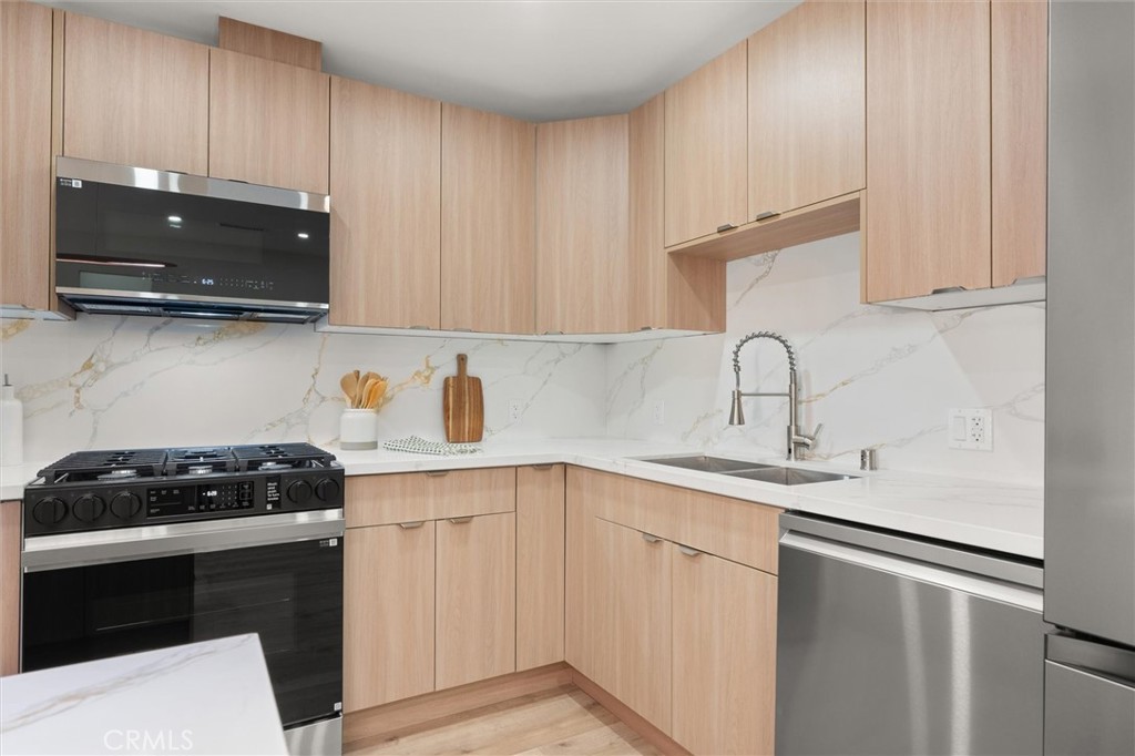 MLS #SB25235210 image #8