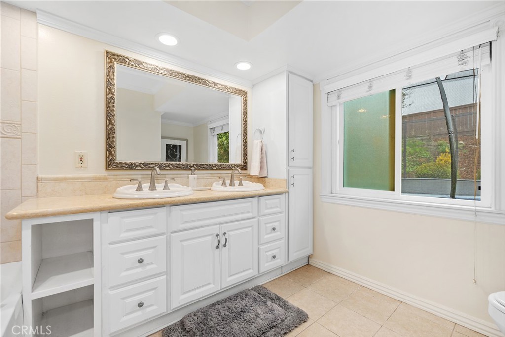 MLS #SB25236323 image #33