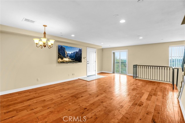 MLS #SB25236417 image #6