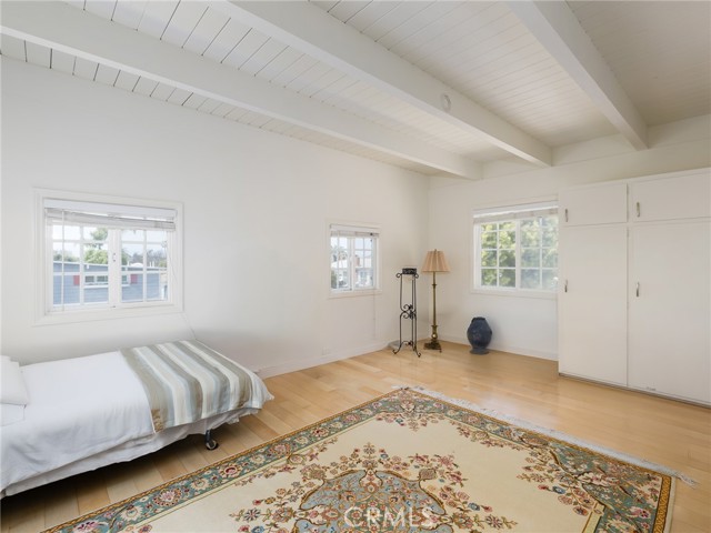 MLS #SB25237088 image #10