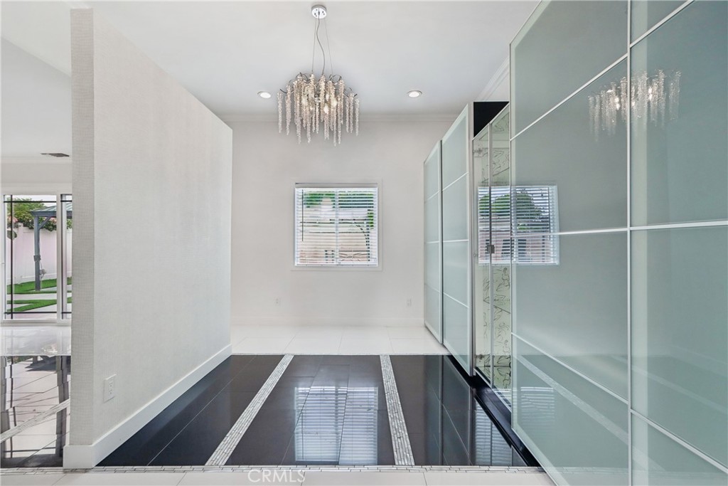 MLS #SB25237315 image #24