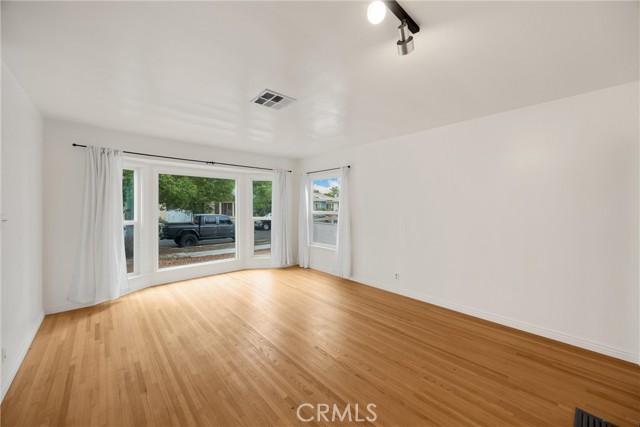 MLS #SB25237423 image #2