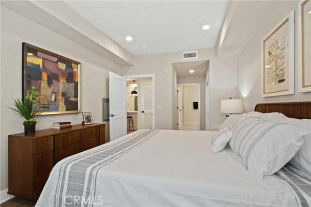 MLS #SB25237435 image #11