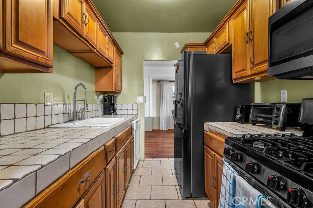 MLS #SB25237766 image #5