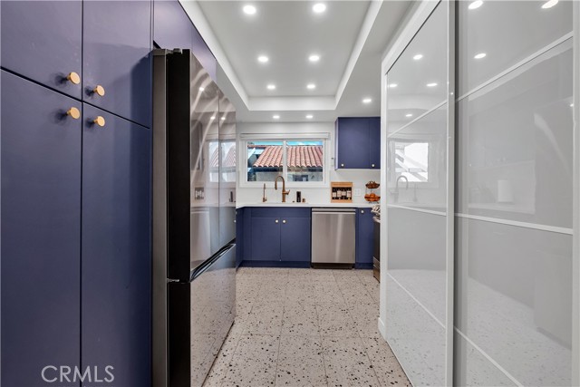 MLS #SB25238378 image #6