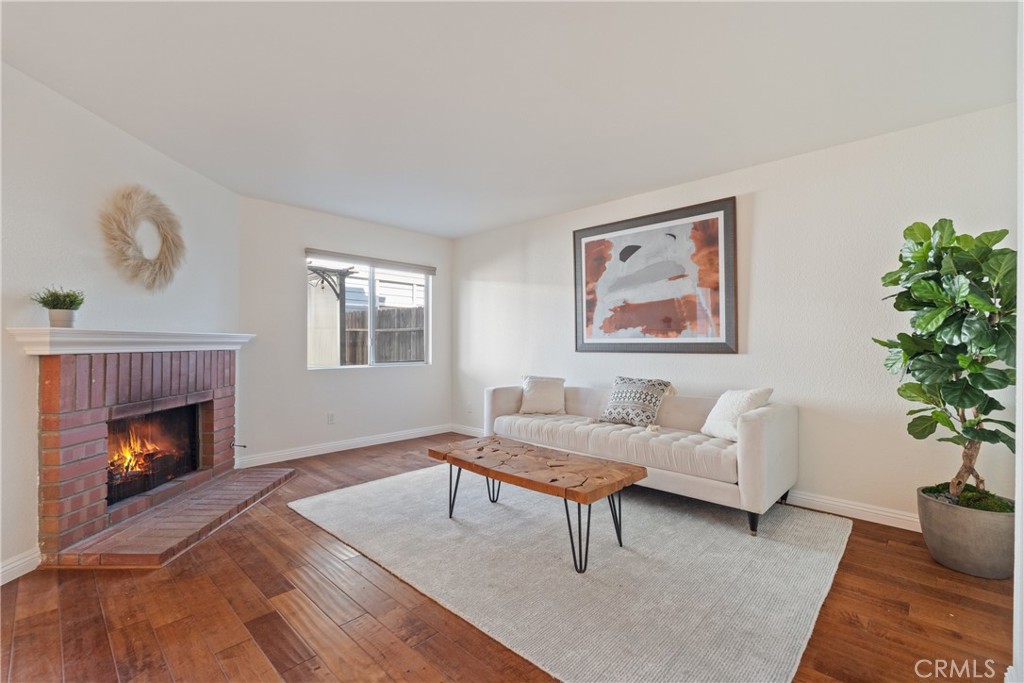 MLS #SB25238601 image #1