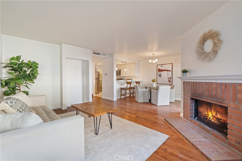 MLS #SB25238601 image #2