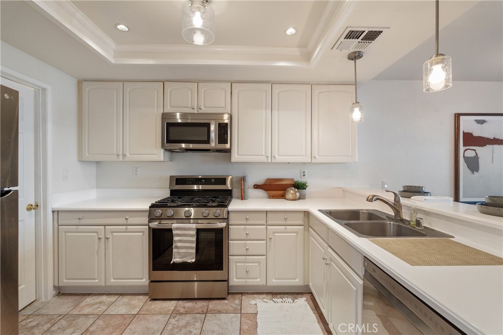 MLS #SB25238601 image #5