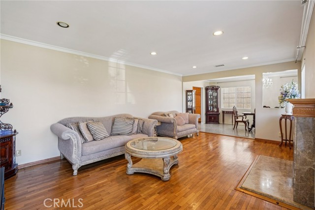 MLS #SB25238714 image #3