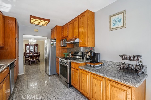 MLS #SB25238714 image #9