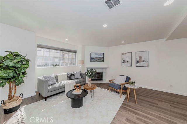 MLS #SB25238796 image #3