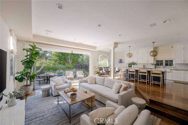 MLS #SB25239453 image #1