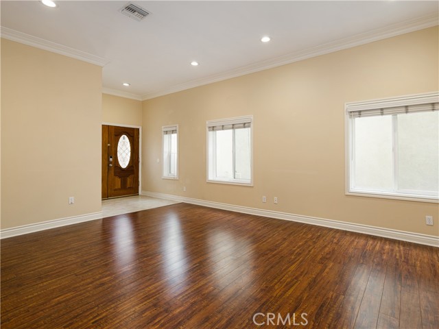 MLS #SB25240031 image #10