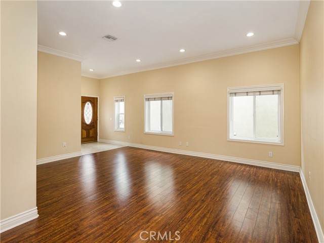 MLS #SB25240031 image #9