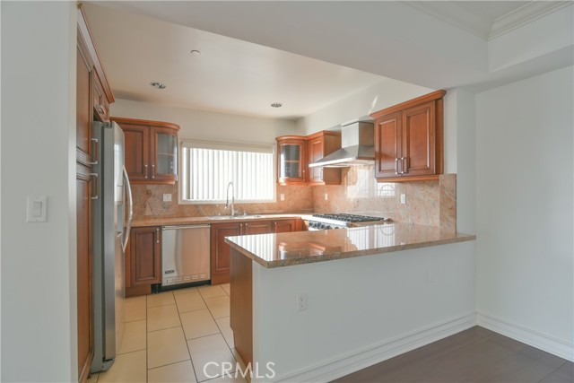 MLS #SB25240448 image #9