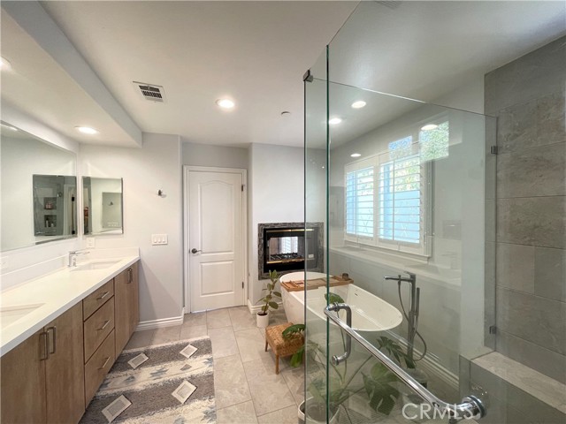 MLS #SB25177889 image #24