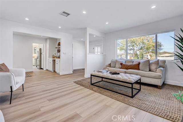 MLS #SB25240769 image #8