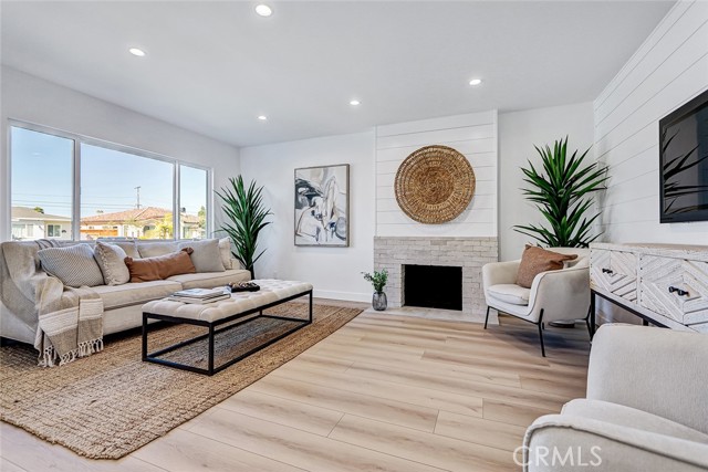 MLS #SB25240769 image #9