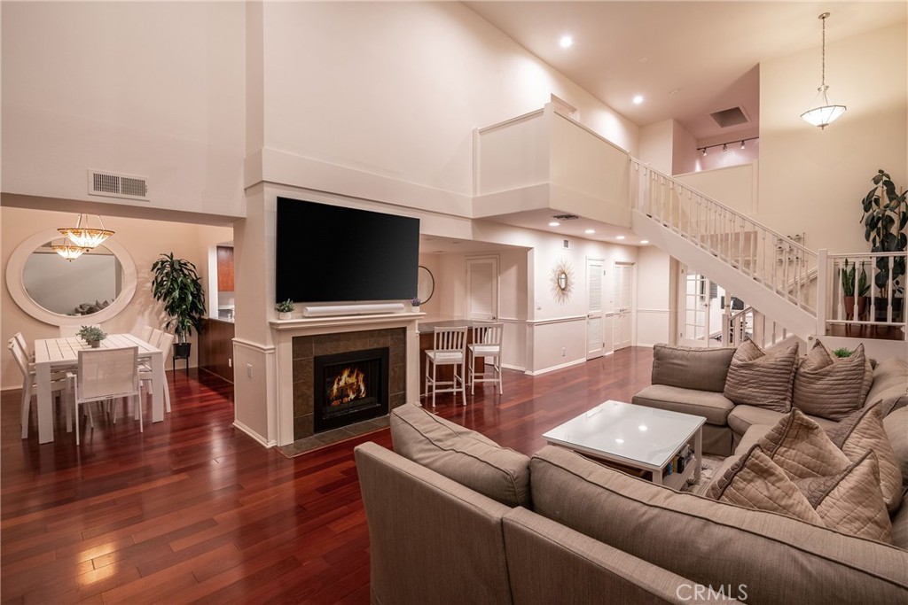 MLS #SB25240776 image #1