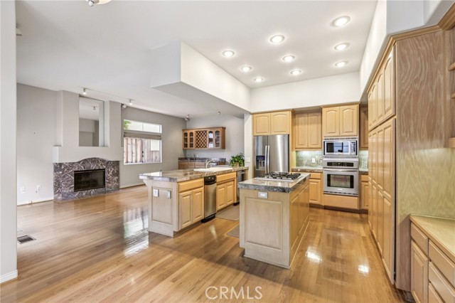 MLS #SB25241335 image #10