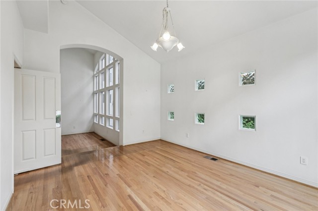 MLS #SB25241335 image #6