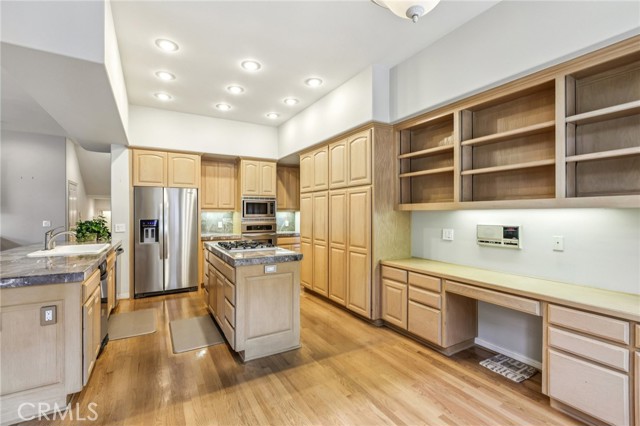 MLS #SB25241335 image #9