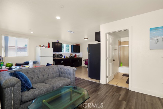 MLS #SB25241465 img 4