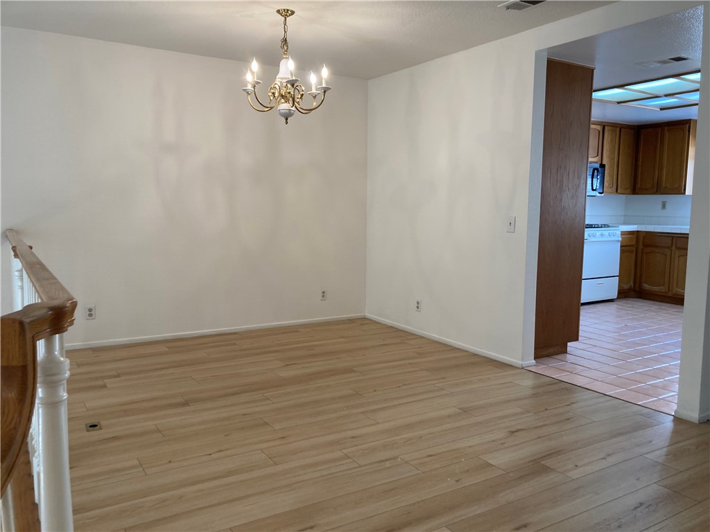 MLS #SB25243165 image #8