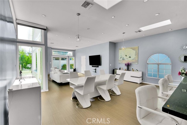 MLS #SB25243585 image #11