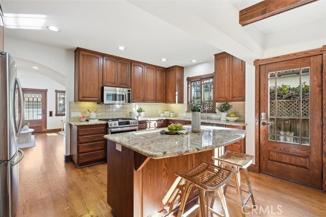 MLS #SB25243774 image #9