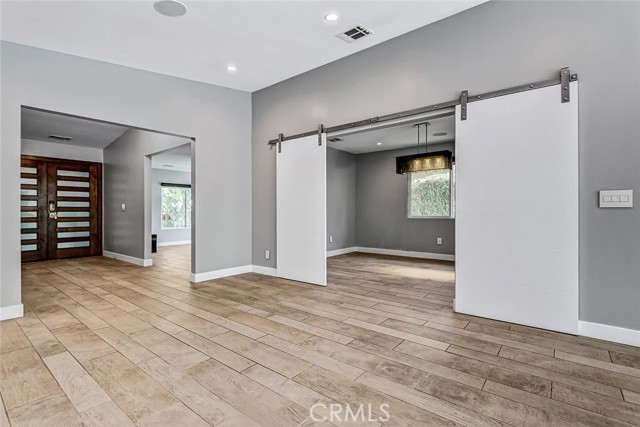 MLS #SB25244003 image #11